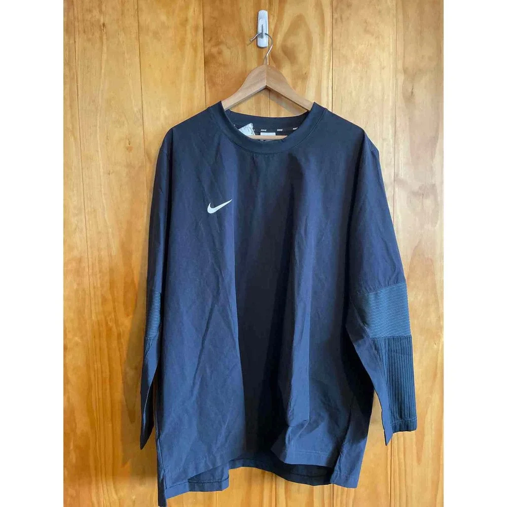 Size XL Nike Windbreaker